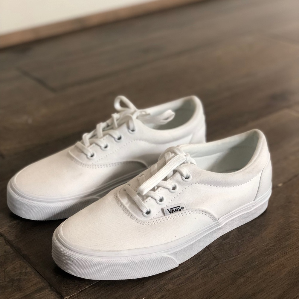Women's White Vans size 6